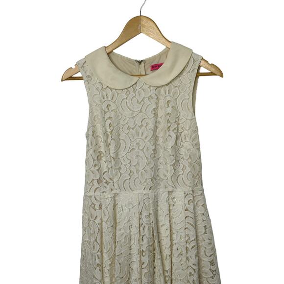 BETSEY JOHNSON Lace Fit & Flare Dress Cream Color Peter Pan Collar Women's  2 - Picture 7 of 7